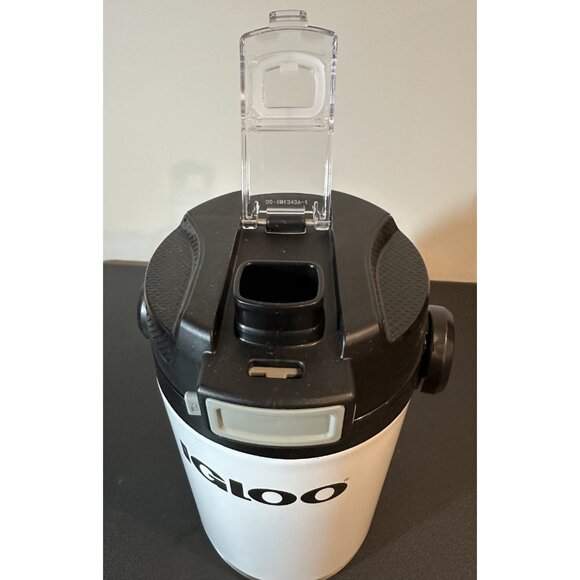 New Igloo 31607 Rival Fusion 54OZ Insulated Water Jug, Large Water Bottle - Picture 9 of 11